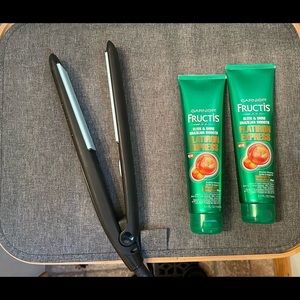 Remington flat iron w/ 2 bottles of flat iron express cream